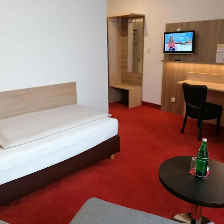 Hotell Montana 3*