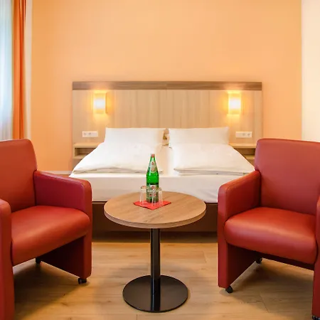 Hotell Montana 3*