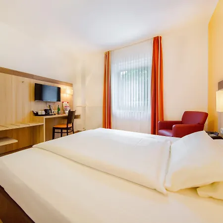 Otel Montana