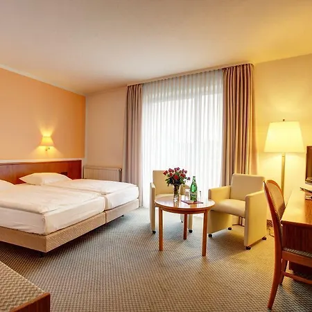 Montana Hotel 3*