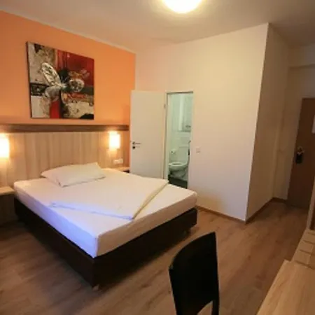 Hotell Montana 3*